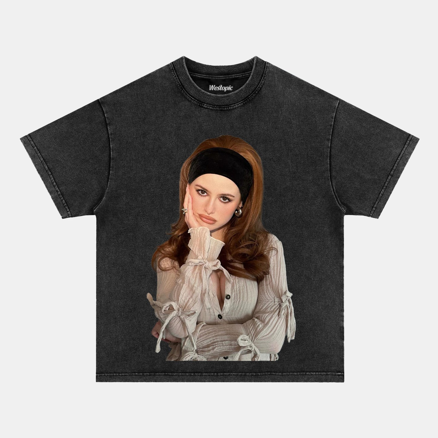 Madelaine Petsch TEE G2