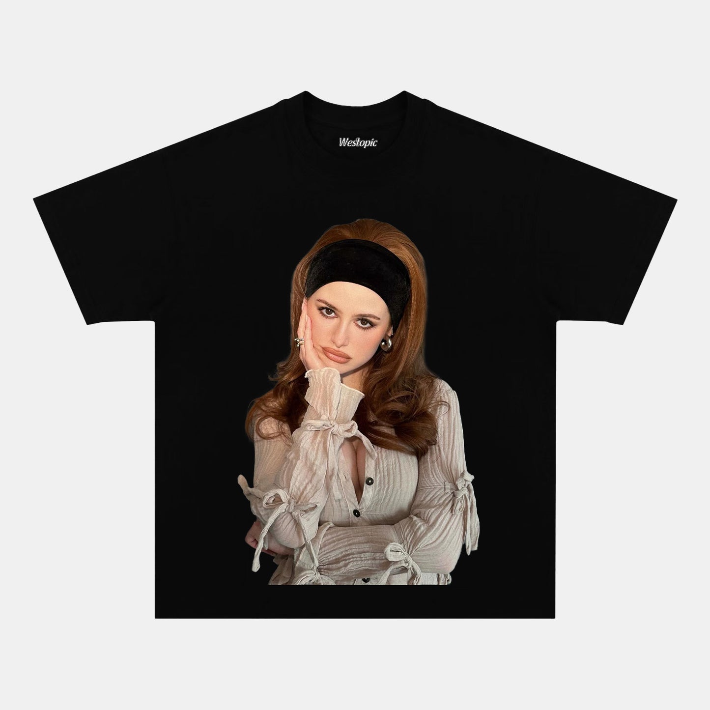 Madelaine Petsch TEE G2