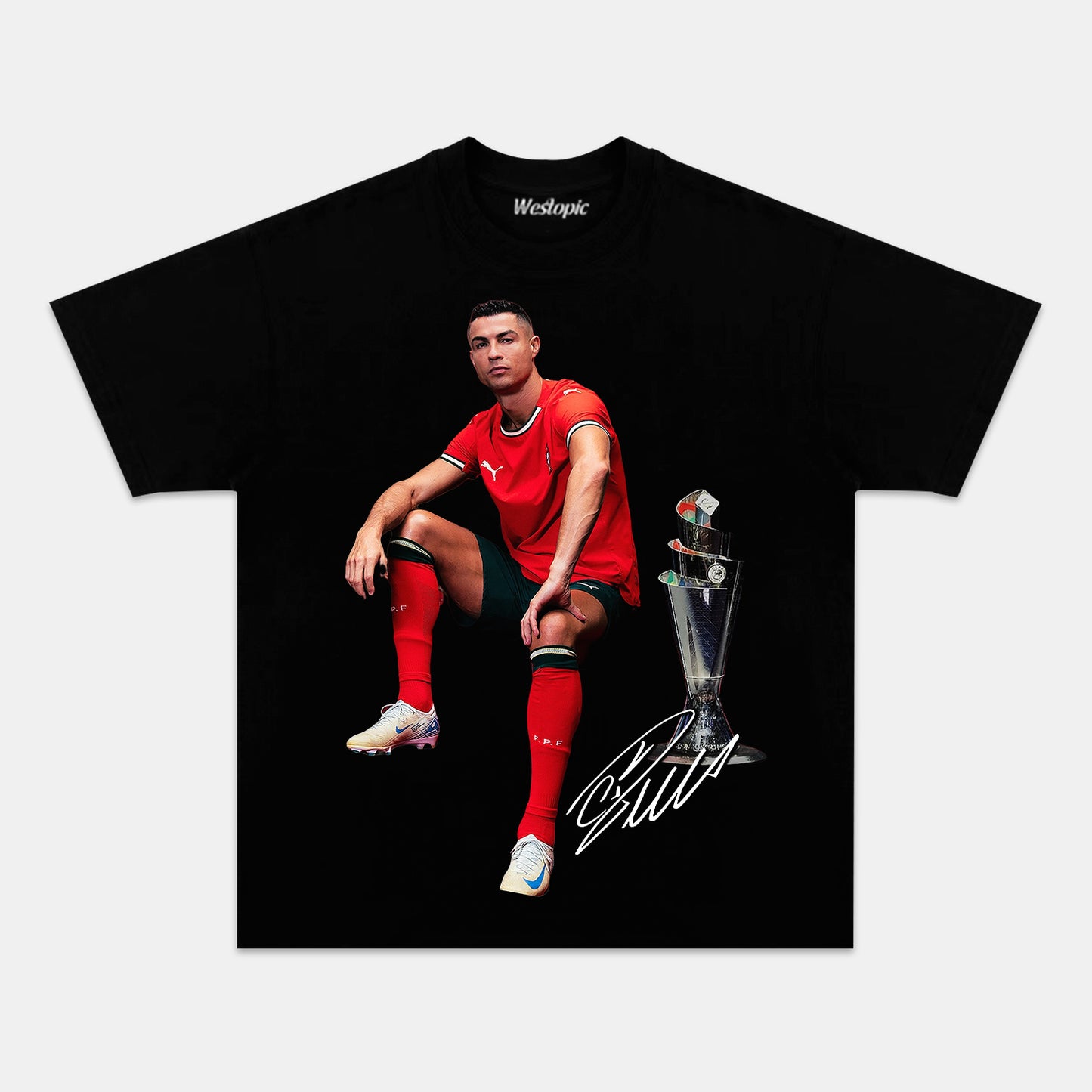 PORTUGAL NATIONAL FOOTBALL TEAM TEE. 6.9 2