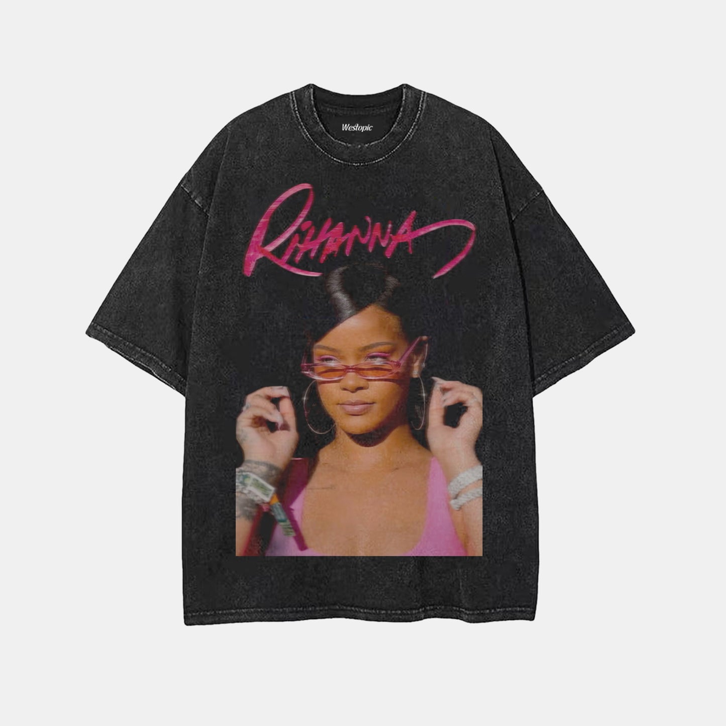 Rihanna TEE.