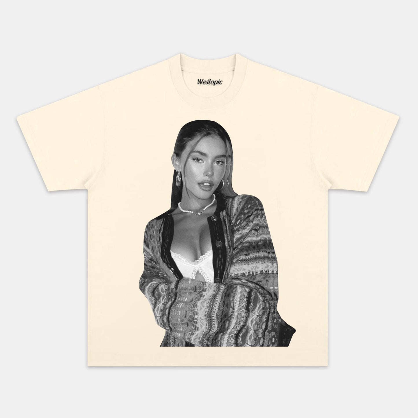 madison beer TEE GS1