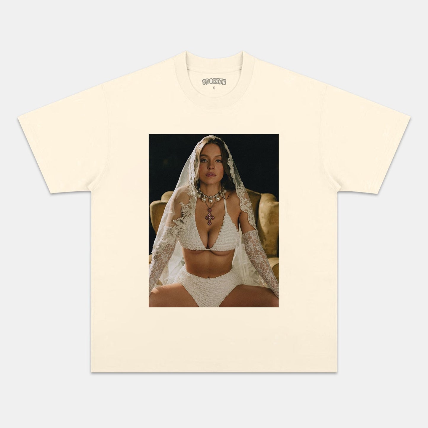 SYDNEY SWEENEY 12.5 TEE