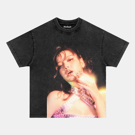 LISA  TEE