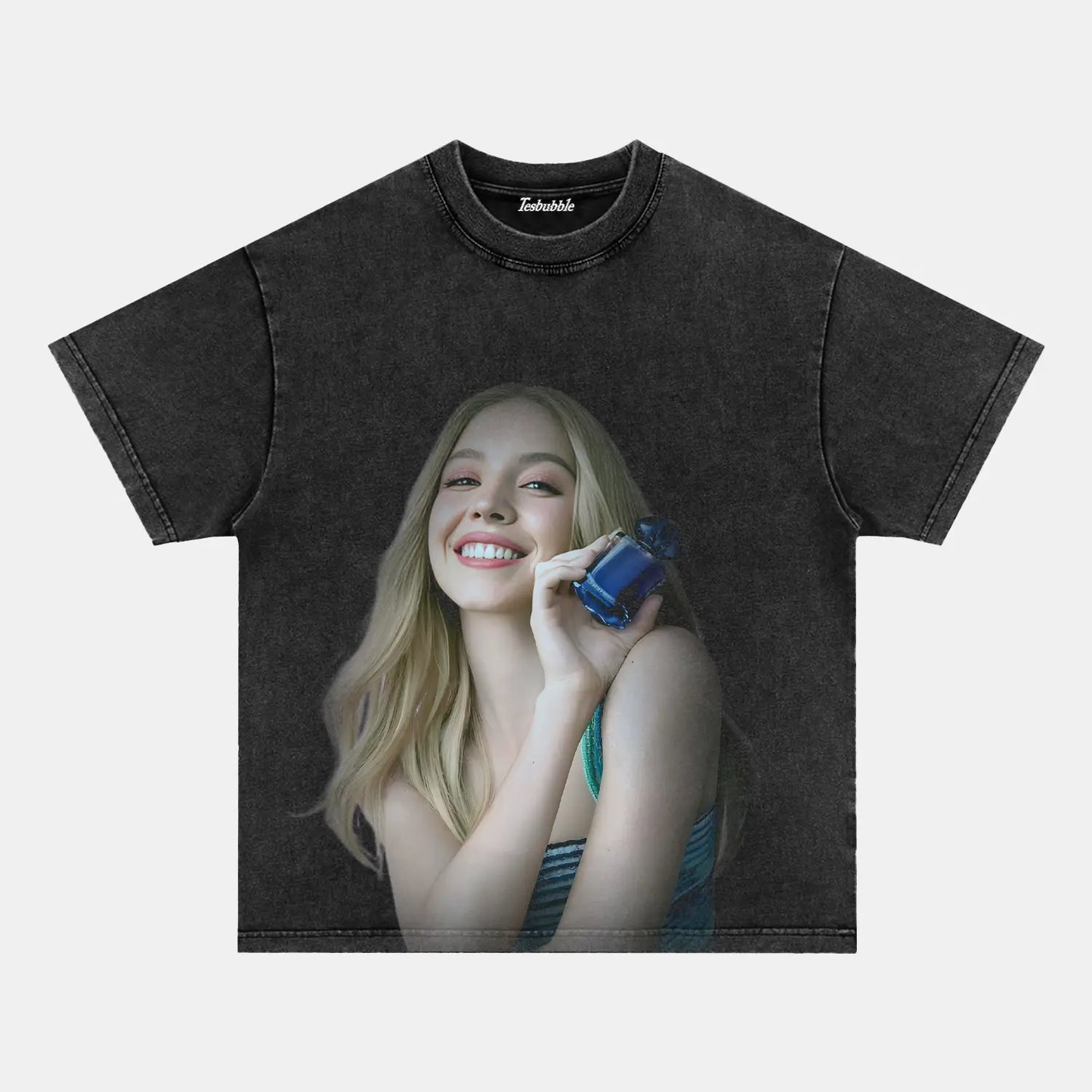 SYDNEY SWEENEY 12.04 TEE