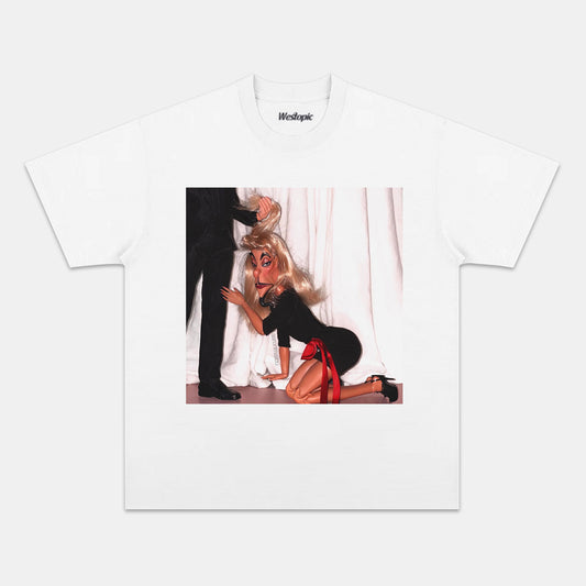 Sabrina Carpenter TEE.