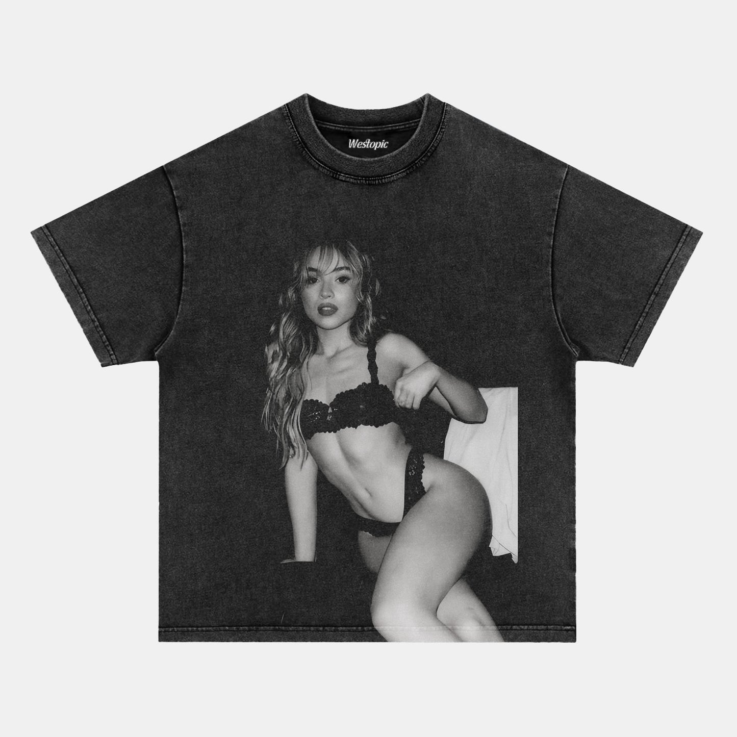SABRINA CARPENTER  TEE 4