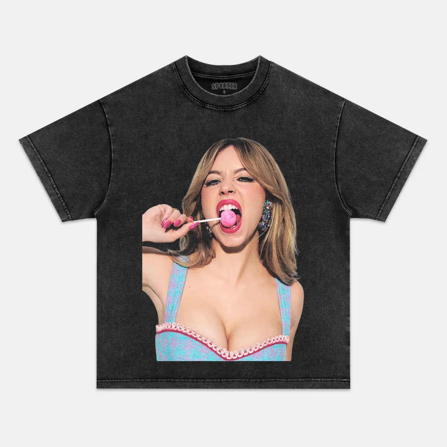 SYDNEY SWEENEY 11.26 TEE